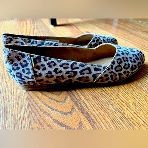 Toms Cheetah Print Flats - Size 8.5